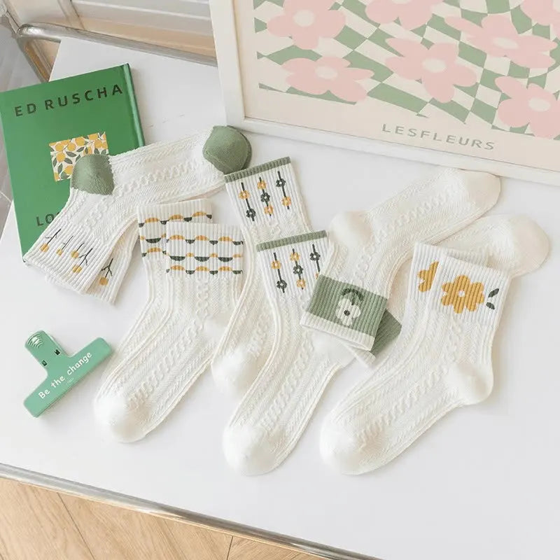 Girls Short Socks 5 Pairs Cute Medium Flowers Print Sweet Style