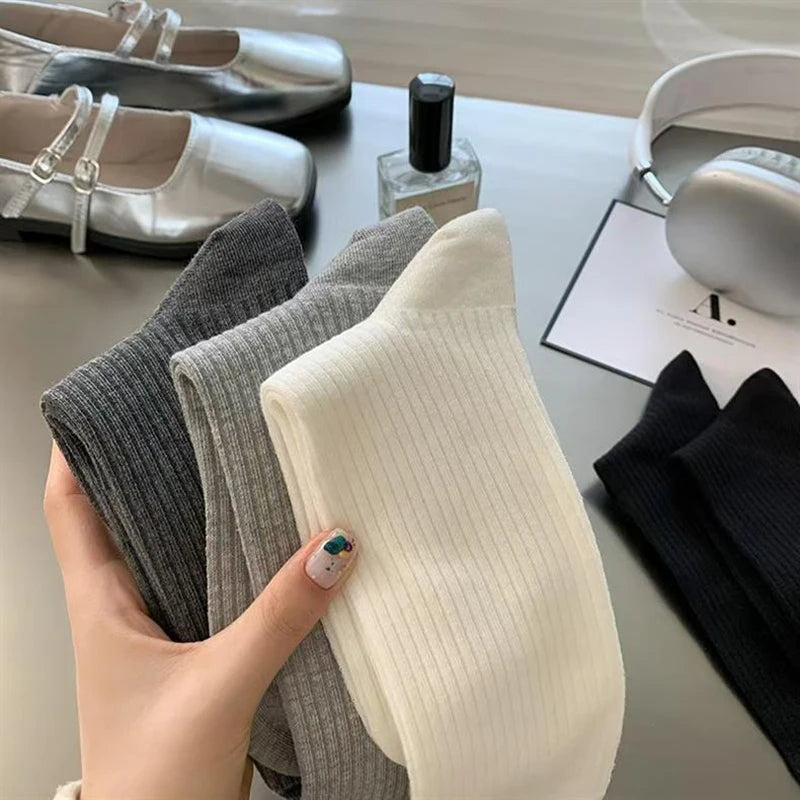 4 Pairs Women Mid To Small Leg Socks Knee High Socks Socks Black White