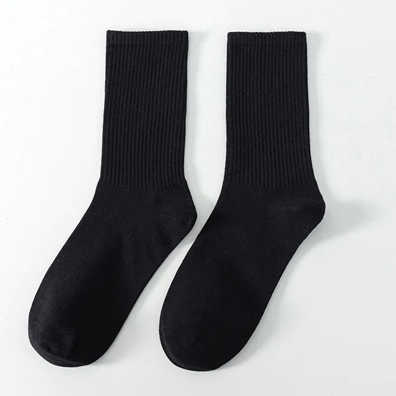6 Pairs Middle Tube Socks For Men Solid Colour In White and Black