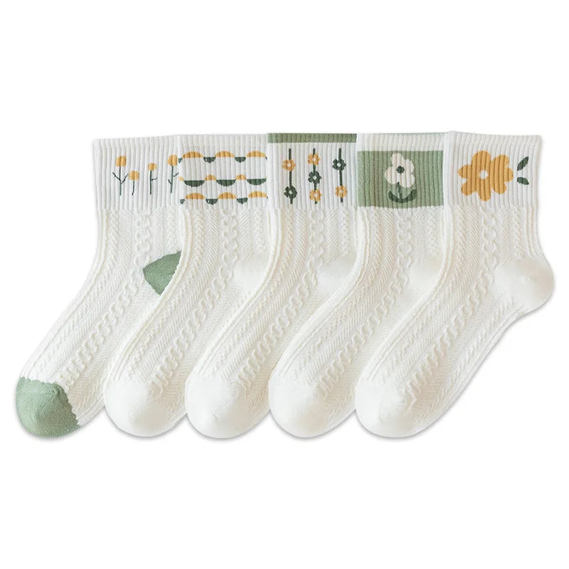 Girls Short Socks 5 Pairs Cute Medium Flowers Print Sweet Style